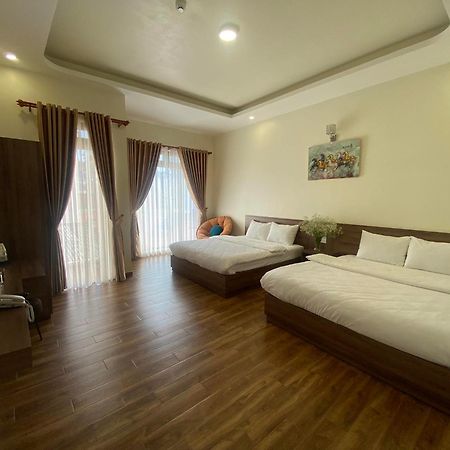 Cozy Hotel Da Lat Exterior photo